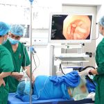 CẮT HỚT DƯỚI NIÊM MẠC ĐIỀU TRỊ KHỐI U ĐẠI TRÀNG SIGMA TẠI BỆNH VIỆN ĐA KHOA QUỐC TẾ HÀ NỘI – QUẢNG NINH